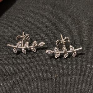 Anthropologie leaf stud